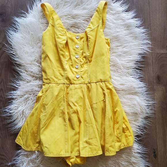 vintage 1950s yellow skirt bathing suit by Catalina - Picture 5 of 11